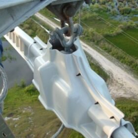 COBERTORES DE PVC V0 PARA LINEAS  72,5kV KADDAS